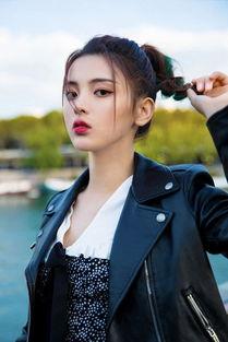 杨超越最新娱乐爆料,娱乐爆料揭秘她的最新生活点滴